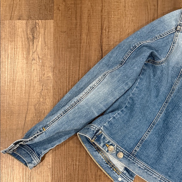LOFT Classic Blue Denim Jacket - Picture 9 of 10